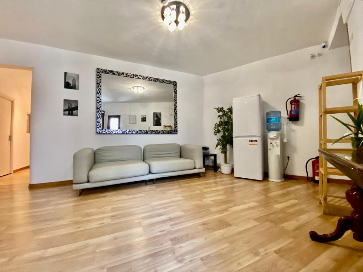 Gran Via Sol Rooms Madrid Luaran gambar
